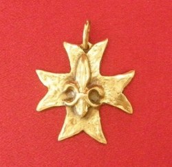 Pendentif Croix Fleur de Lys bronze