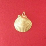 Pendentif médaillon Coquille bronze